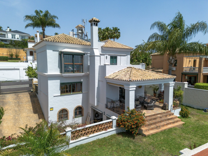 Image No.3-Villa / Détaché de 4 chambres à vendre à Estepona