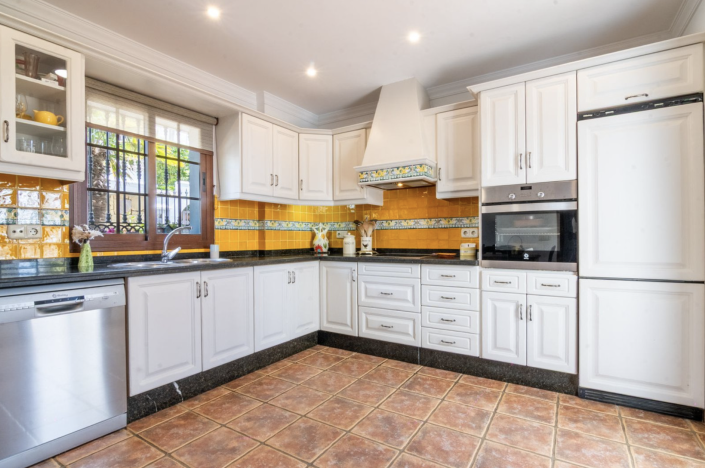 Image No.7-Villa / Détaché de 4 chambres à vendre à Estepona