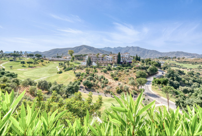 Image No.6-3 Bed Townhouse for sale