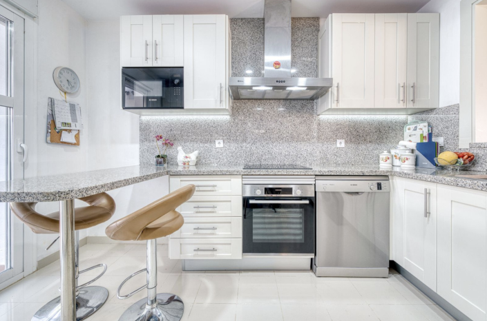 Image No.11-3 Bed Townhouse for sale