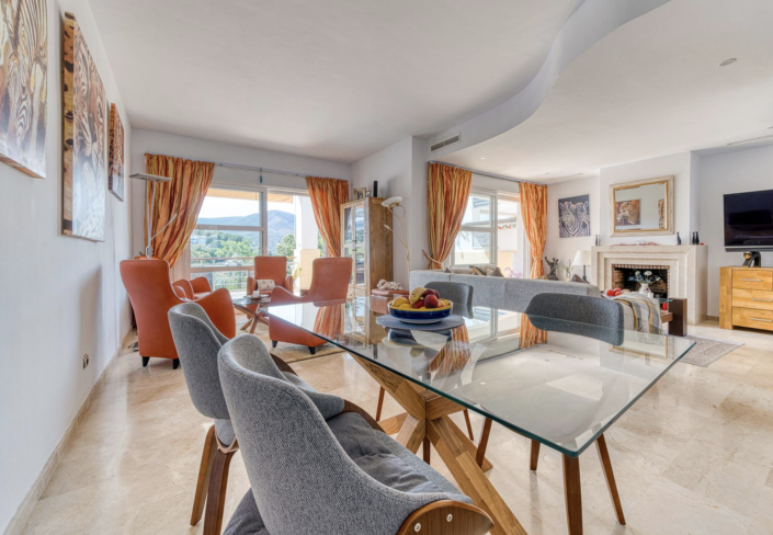 Image No.12-3 Bed Townhouse for sale