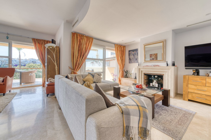 Image No.16-3 Bed Townhouse for sale