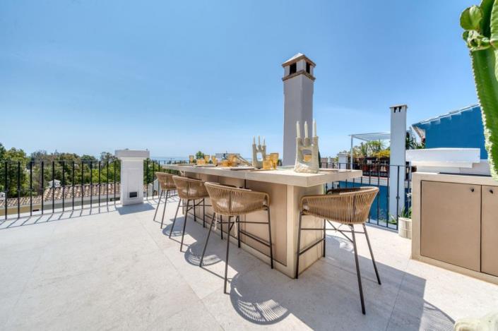 Image No.47-4 Bed Townhouse for sale