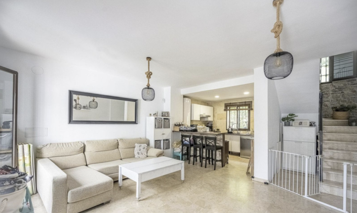 Image No.5-3 Bed Townhouse for sale