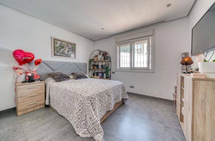 Image No.28-5 Bed Villa for sale