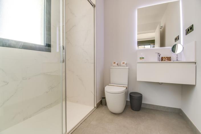 Image No.18-2 Bed Duplex for sale