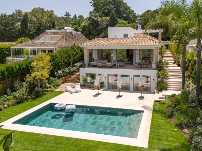 Image No.1-5 Bed Villa for sale