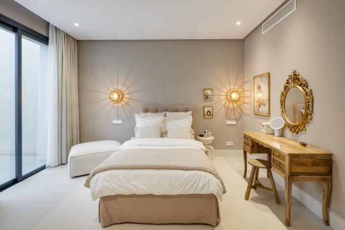 Image No.6-5 Bed Villa for sale