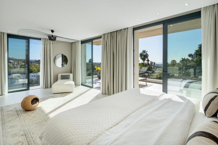 Image No.17-5 Bed Villa for sale