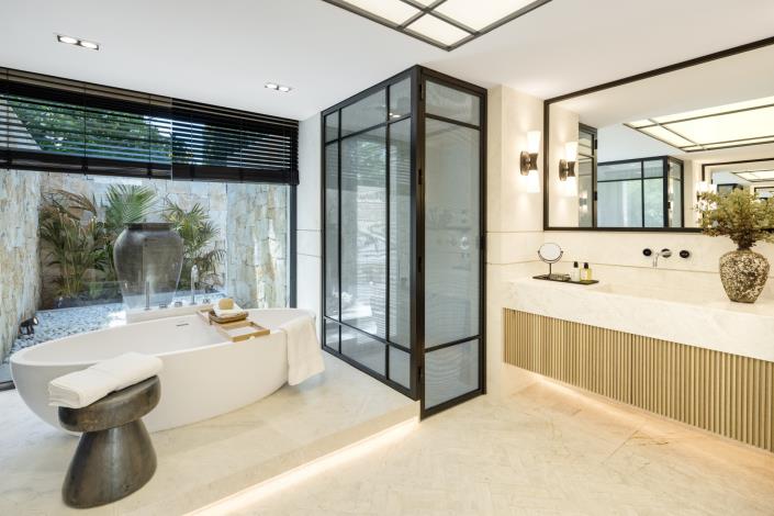 Image No.8-7 Bed Villa for sale