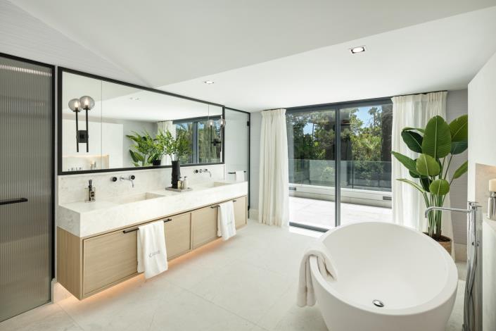 Image No.31-7 Bed Villa for sale