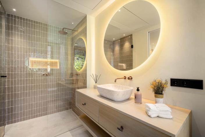 Image No.54-4 Bed Villa for sale