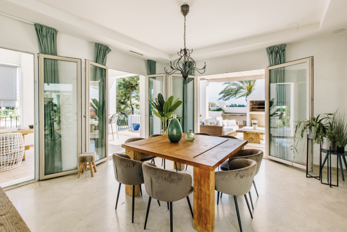 Image No.8-5 Bed Villa / Detached for sale