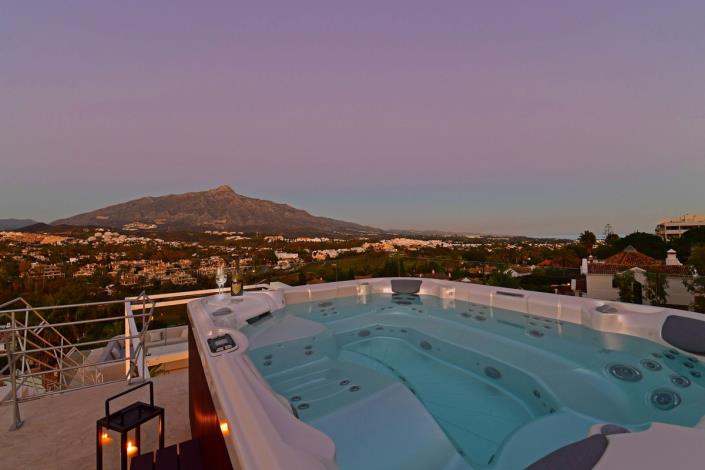 Image No.55-7 Bed Villa for sale