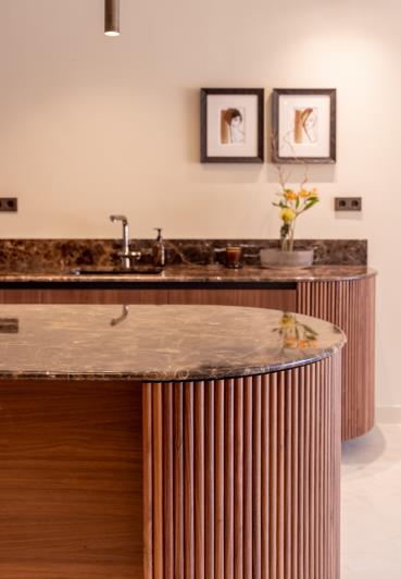 Image No.29-4 Bed Townhouse for sale