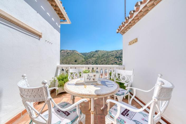 Image No.4-3 Bed Townhouse for sale