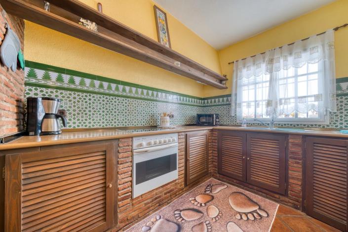 Image No.8-3 Bed Townhouse for sale