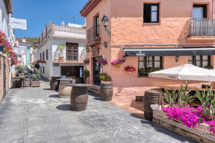 Image No.30-3 Bed Townhouse for sale