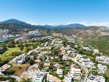 Villa110DJI2