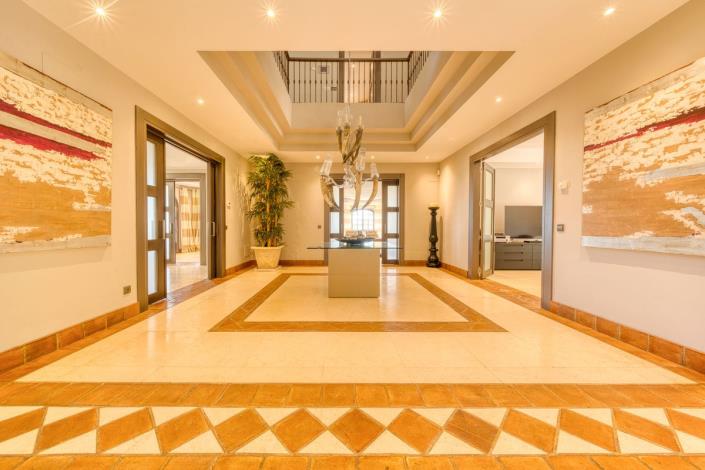 Image No.4-5 Bed Villa for sale