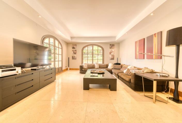 Image No.15-5 Bed Villa for sale