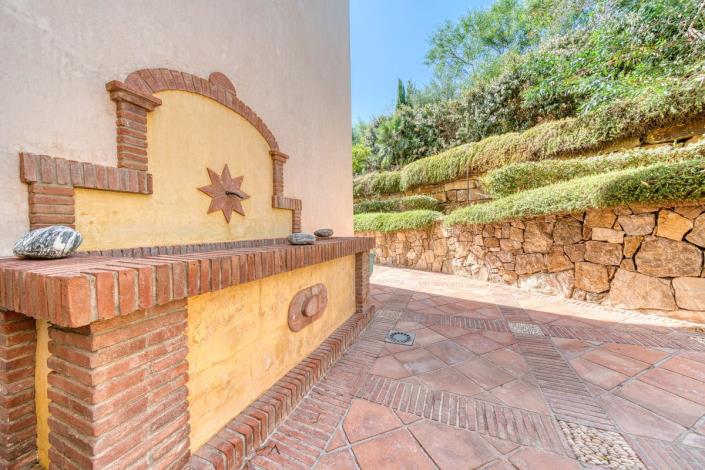 Image No.33-5 Bed Villa for sale