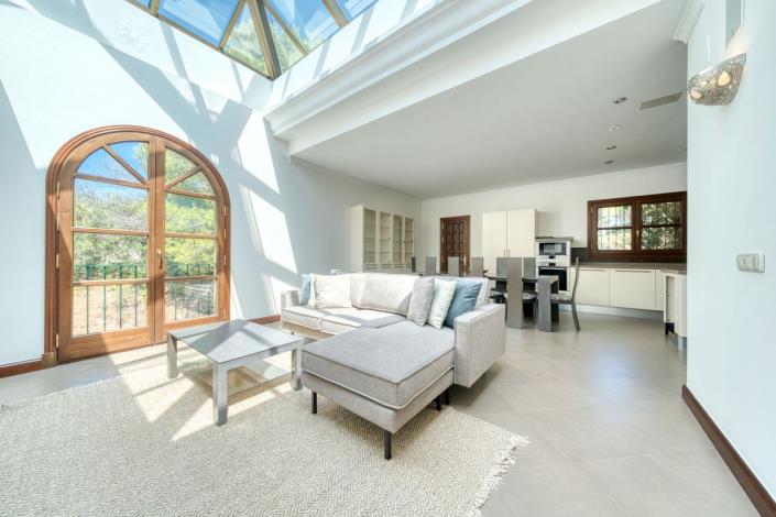 Image No.7-6 Bed Villa for sale