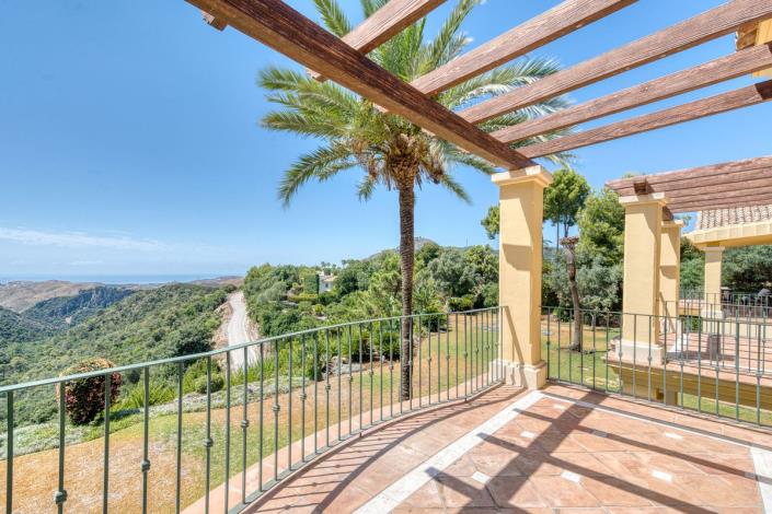 Image No.9-6 Bed Villa for sale