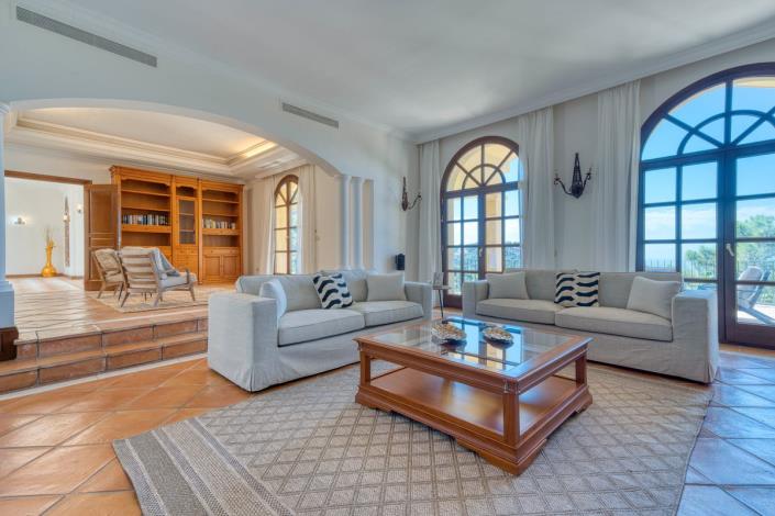 Image No.15-6 Bed Villa for sale