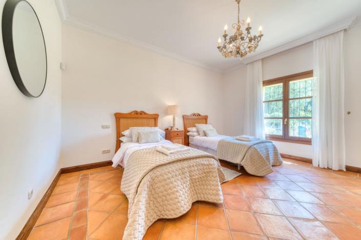 Image No.36-6 Bed Villa for sale