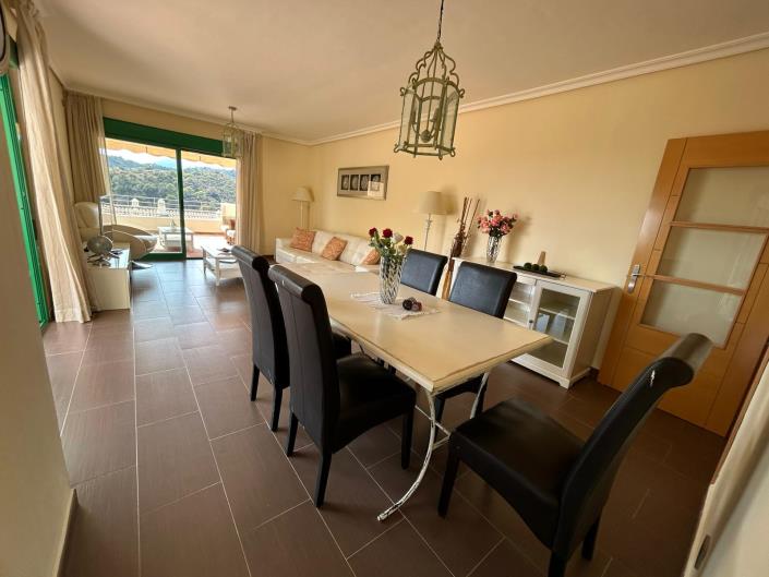 Image No.21-2 Bed Apartment for sale