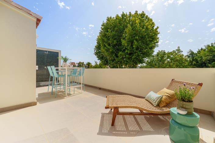 Image No.17-4 Bed Townhouse for sale