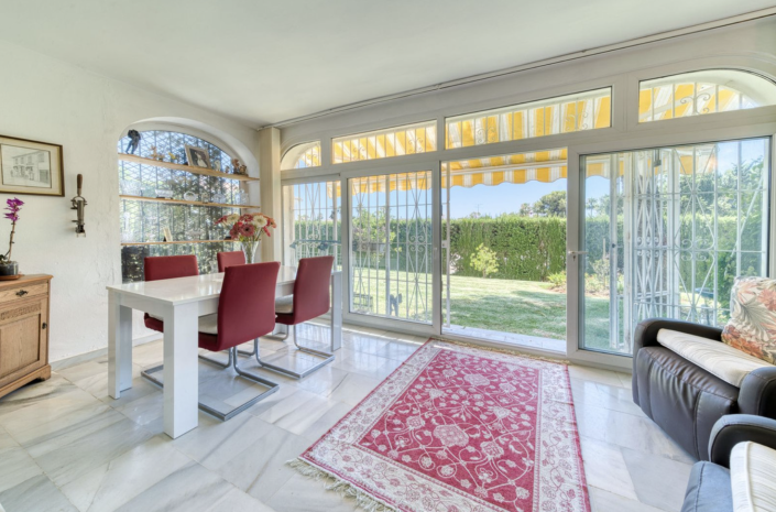 Image No.2-Appartement de 2 chambres à vendre à Estepona