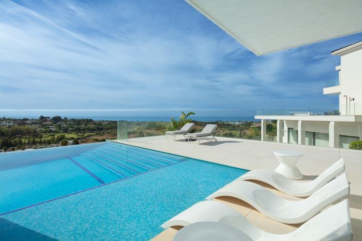 Image No.2-7 Bed Villa for sale