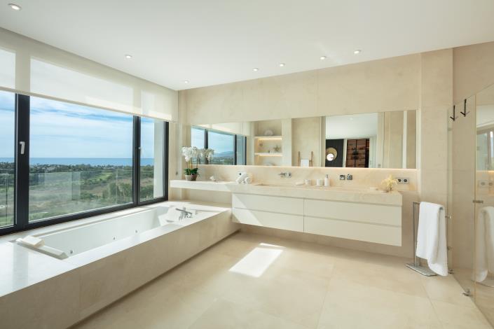 Image No.6-7 Bed Villa for sale