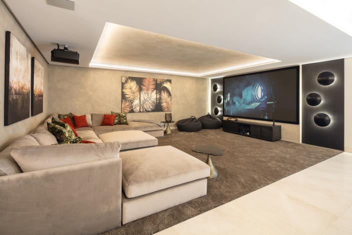 Image No.21-7 Bed Villa for sale