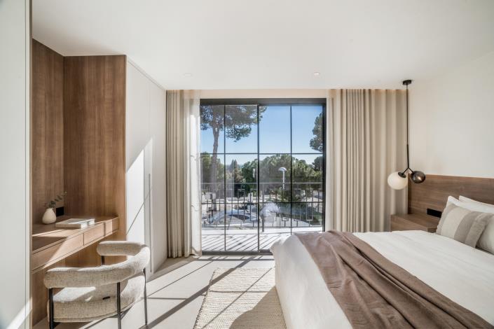 Image No.28-5 Bed Semi-Detached for sale