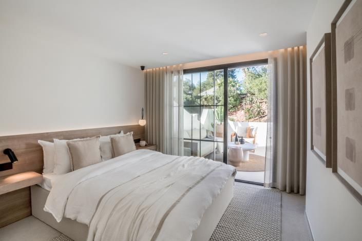 Image No.30-5 Bed Semi-Detached for sale