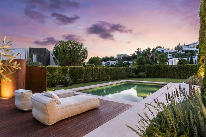 Image No.8-4 Bed Villa for sale