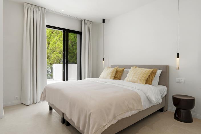 Image No.11-4 Bed Villa for sale