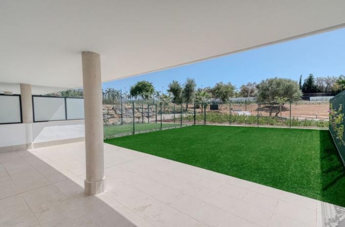 Image No.3-Appartement de 2 chambres à vendre à Estepona