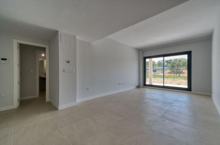 Image No.5-Appartement de 2 chambres à vendre à Estepona