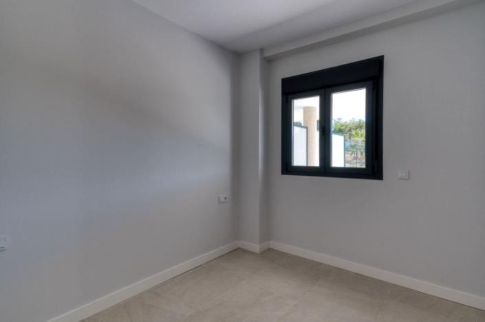 Image No.12-Appartement de 2 chambres à vendre à Estepona