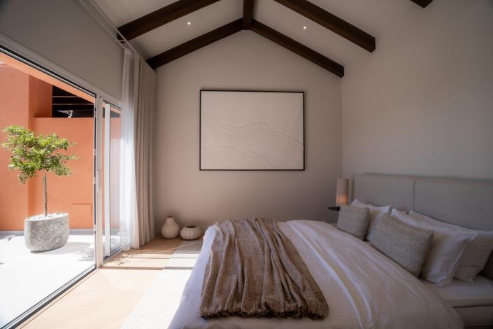 Image No.9-4 Bed Duplex for sale