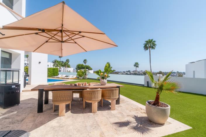 Image No.9-5 Bed Villa for sale