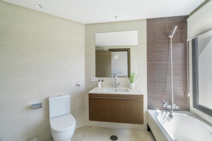 Image No.17-5 Bed Villa for sale