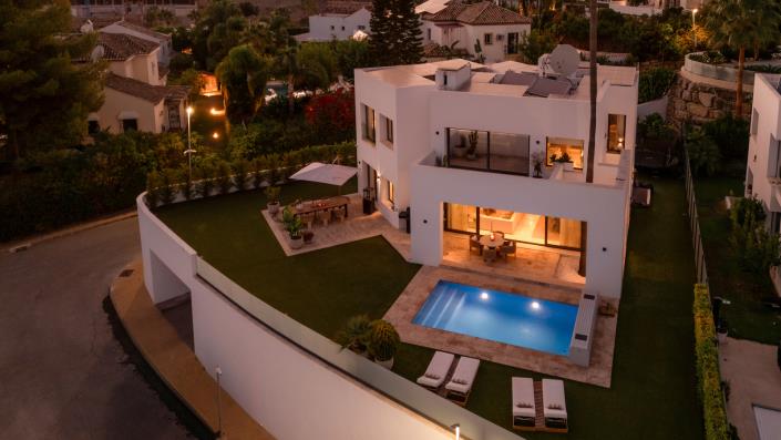 Image No.56-5 Bed Villa for sale