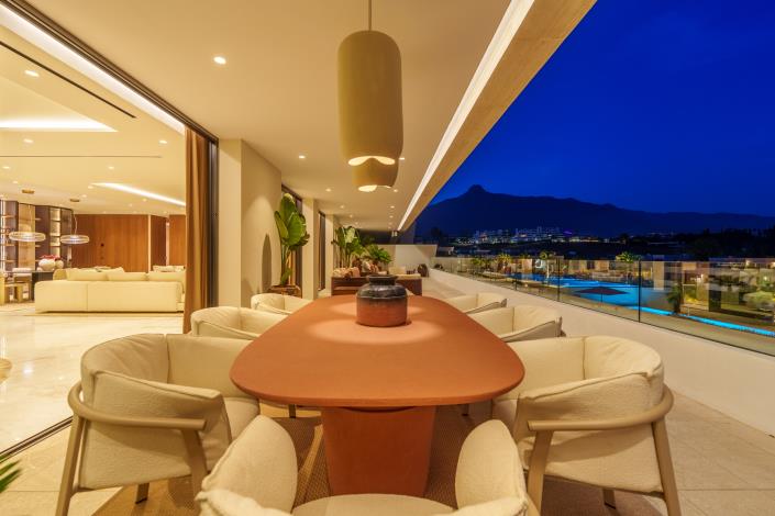 Image No.8-4 Bed Duplex for sale