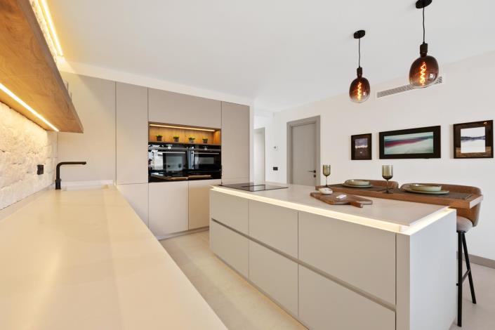 Image No.8-2 Bed Apartment for sale