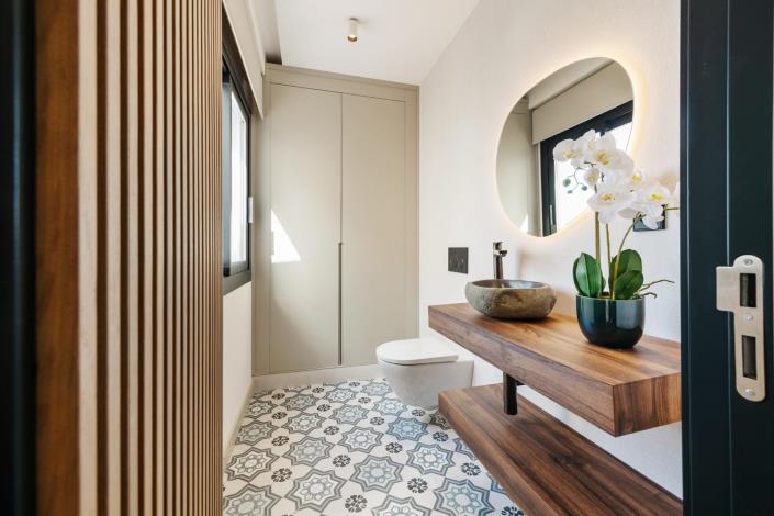 Image No.21-2 Bed Apartment for sale